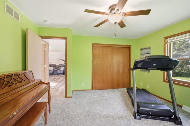 W226N8085 Rolling Hills DRIVE, Lisbon, WI 53089
