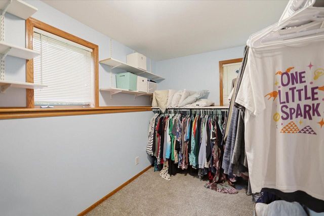 W226N8085 Rolling Hills DRIVE, Lisbon, WI 53089