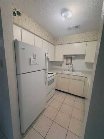 1202 Hi Stirrup 409, Horseshoe Bay, TX 78657