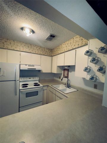 1202 Hi Stirrup 409, Horseshoe Bay, TX 78657