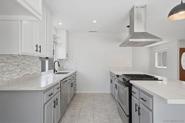 9936 Beck Drive, Santee, CA 92071