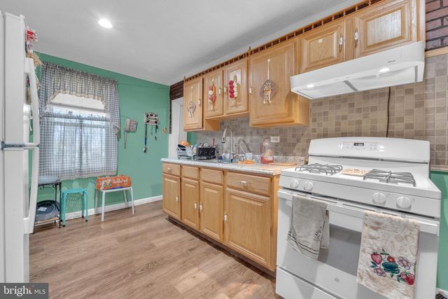 2719 HIGH ST, Camden, NJ 08105