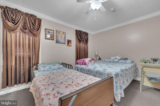 2719 HIGH ST, Camden, NJ 08105