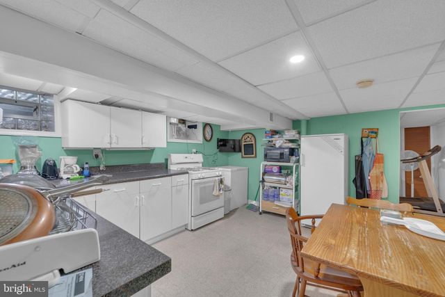 2719 HIGH ST, Camden, NJ 08105