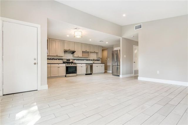 1702 New York Ave, Austin, TX 78702