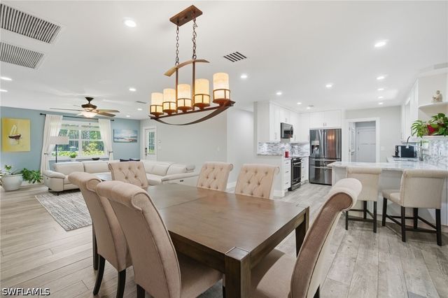 421 14th AVE NW, Naples, FL 34120