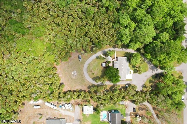 421 14th AVE NW, Naples, FL 34120