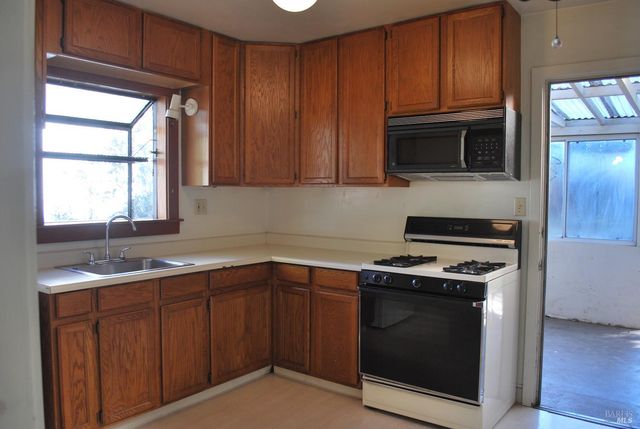 1309 D Street Extension St, Petaluma, CA 94952