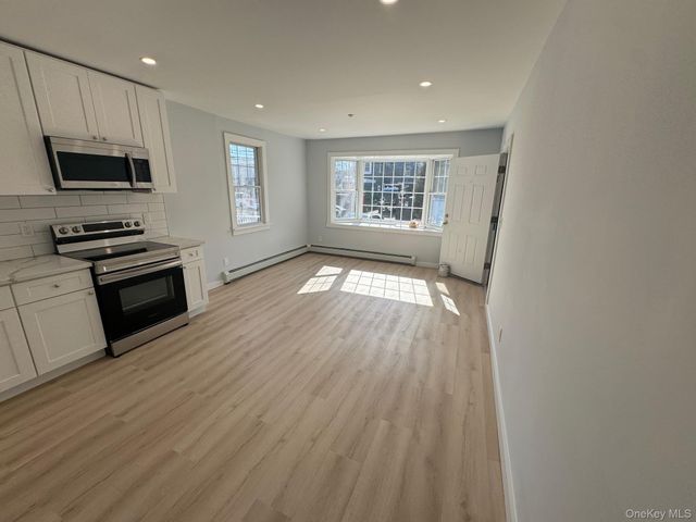 34 Bush Avenue 2R, Port Chester, NY 10573