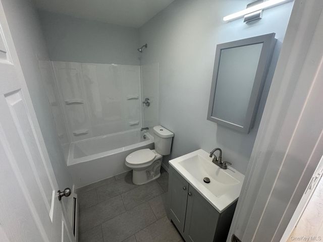 34 Bush Avenue 2R, Port Chester, NY 10573