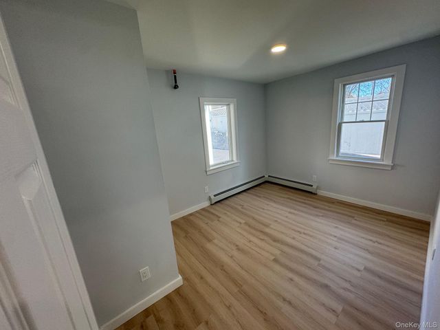 34 Bush Avenue 2R, Port Chester, NY 10573