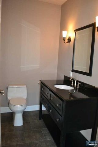 201-205 Franklin Avenue 201E, Midland Park, NJ 07432