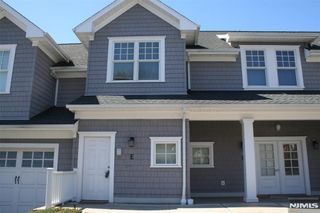 201-205 Franklin Avenue 201E, Midland Park, NJ 07432