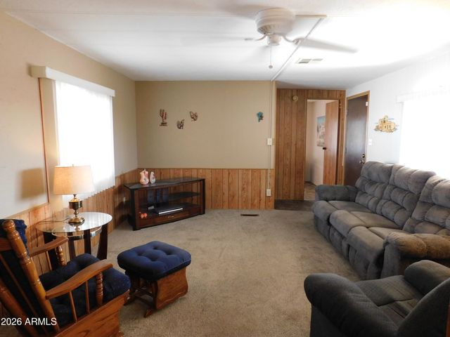 53 N Mountain Road 20, Apache Junction, AZ 85120
