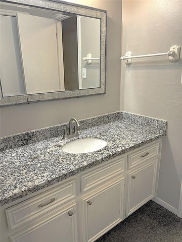 1911 Country Village Boulevard B, Humble, TX 77338