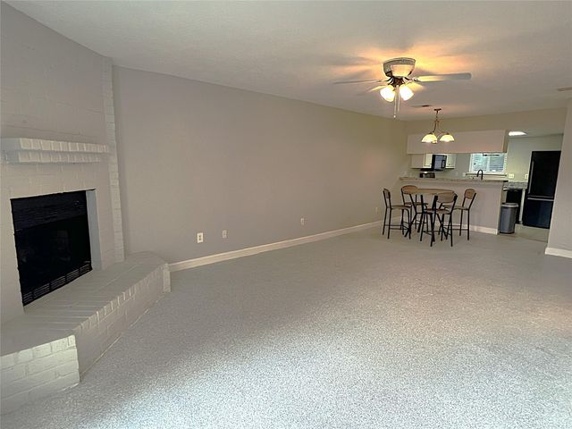 1911 Country Village Boulevard B, Humble, TX 77338