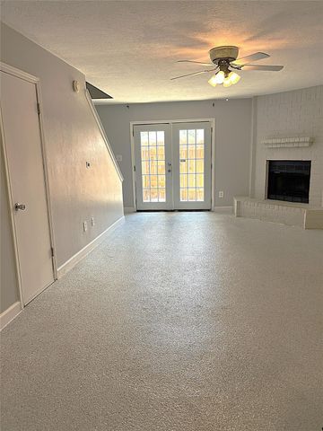 1911 Country Village Boulevard B, Humble, TX 77338