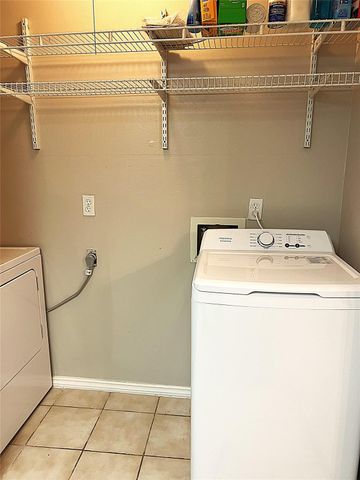 1911 Country Village Boulevard B, Humble, TX 77338