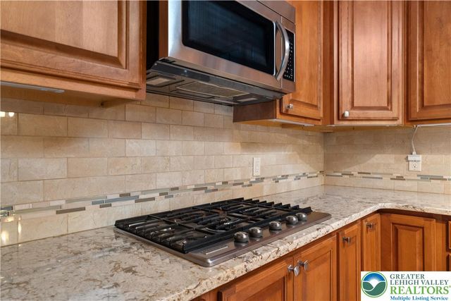 2610 Jacksonville Road, Hanover Twp, PA 18017