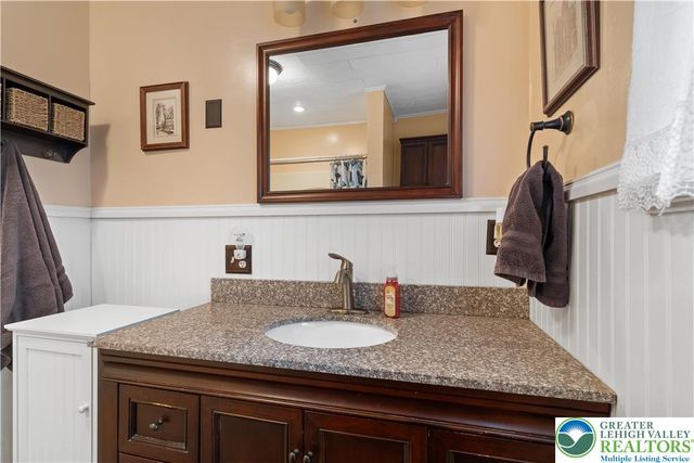 2610 Jacksonville Road, Hanover Twp, PA 18017