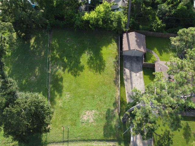 10417 Peachtree Street, Houston, TX 77016