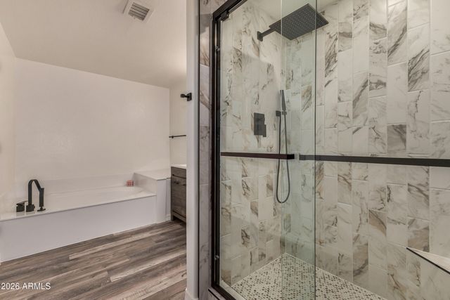 15221 N CLUBGATE Drive 1110, Scottsdale, AZ 85254