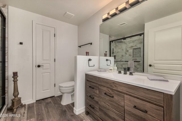 15221 N CLUBGATE Drive 1110, Scottsdale, AZ 85254