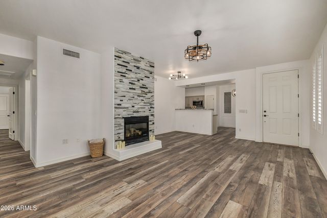 15221 N CLUBGATE Drive 1110, Scottsdale, AZ 85254