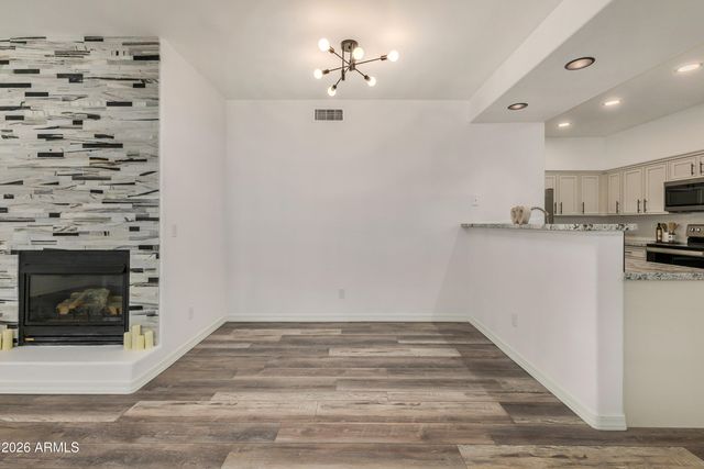 15221 N CLUBGATE Drive 1110, Scottsdale, AZ 85254