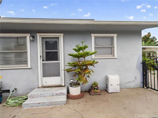 235 W Center Street, Ventura, CA 93001