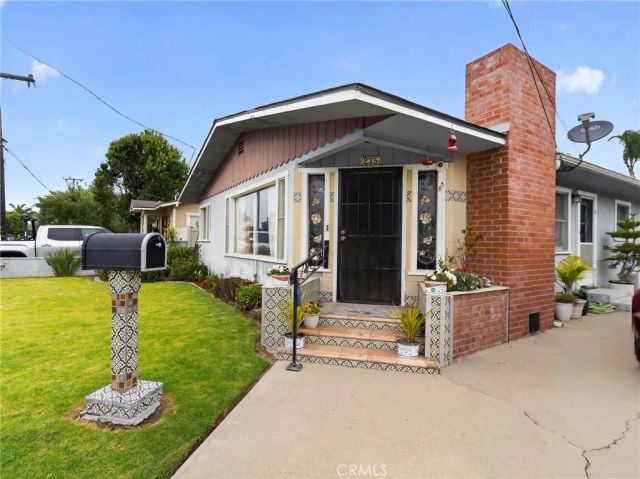 235 W Center Street, Ventura, CA 93001