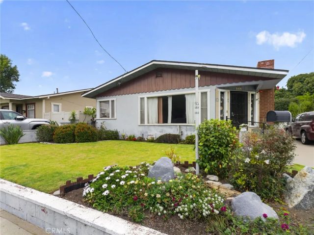 235 W Center Street, Ventura, CA 93001