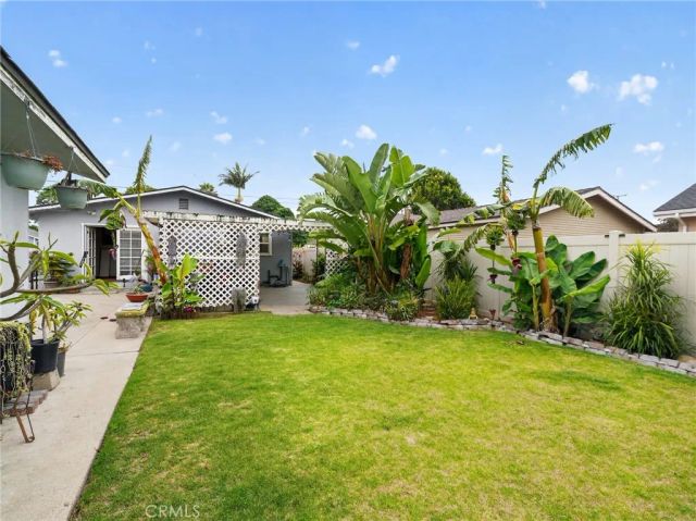 235 W Center Street, Ventura, CA 93001