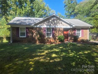 4329 Stepping Stone Drive, Charlotte, NC 28215