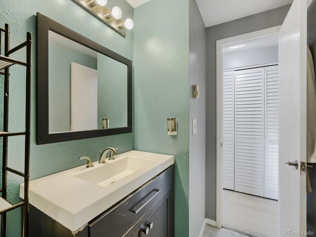 124 W 47th Pl, Loveland, CO 80538