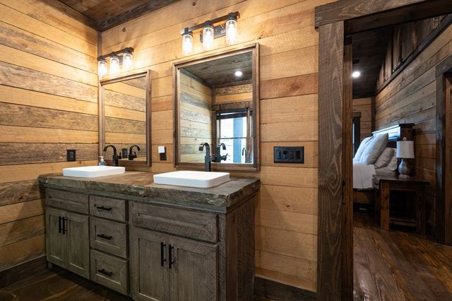 670 Brittney Drive, Blue Ridge, GA 30513