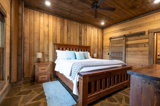 670 Brittney Drive, Blue Ridge, GA 30513