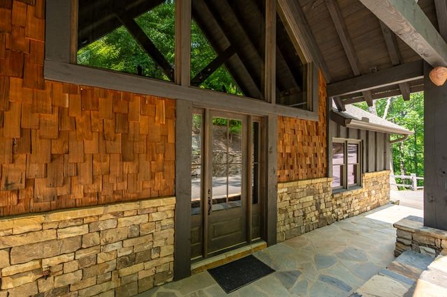 670 Brittney Drive, Blue Ridge, GA 30513