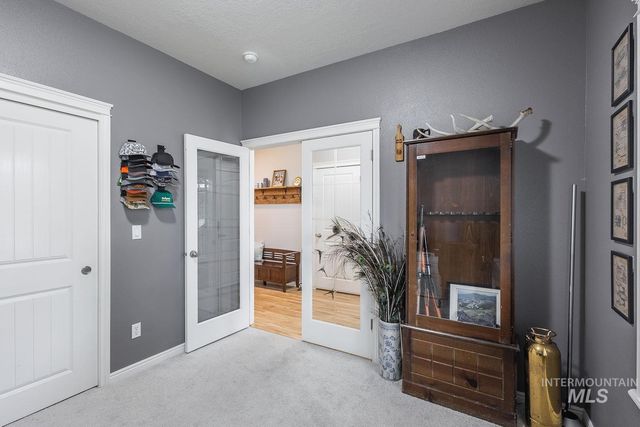 1030 N Powder River Dr, Middleton, ID 83644