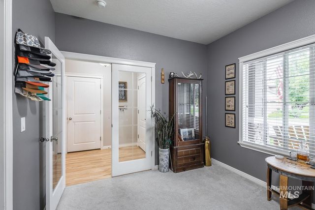 1030 N Powder River Dr, Middleton, ID 83644
