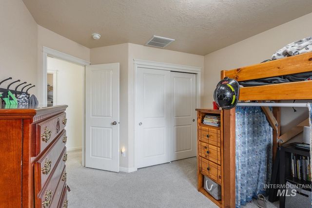 1030 N Powder River Dr, Middleton, ID 83644