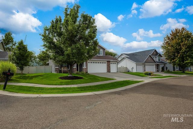1030 N Powder River Dr, Middleton, ID 83644