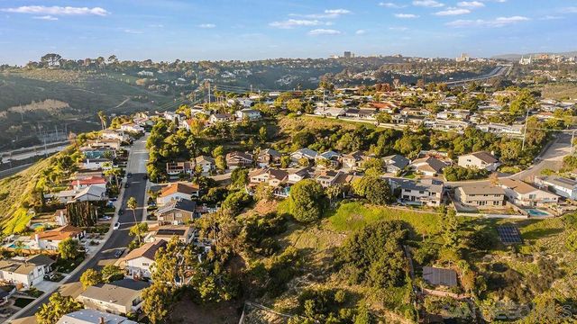 5444 Barkla St, San Diego, CA 92122