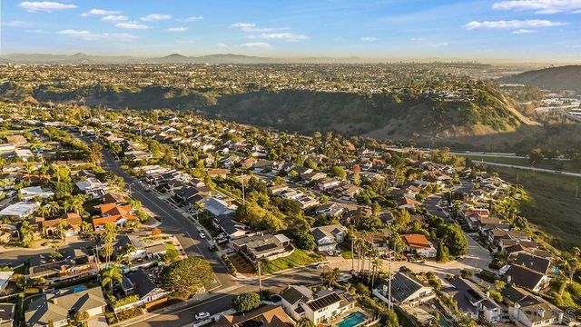 5444 Barkla St, San Diego, CA 92122