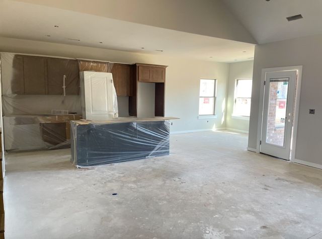 2303 N Presley Street, Siloam Springs, AR 72761