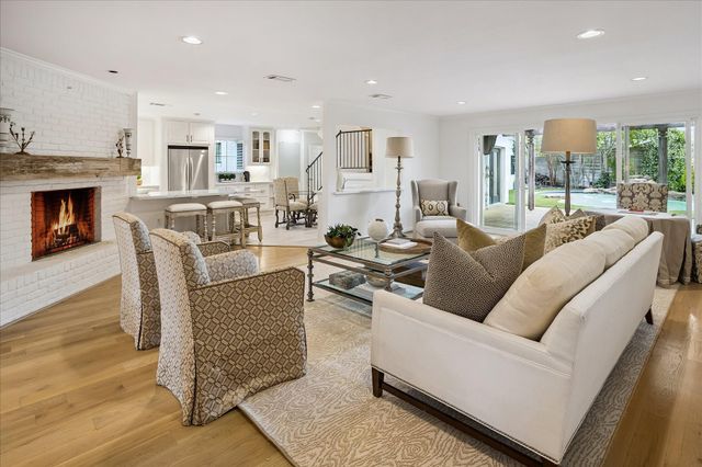 7910 Del Monte Drive, Houston, TX 77063