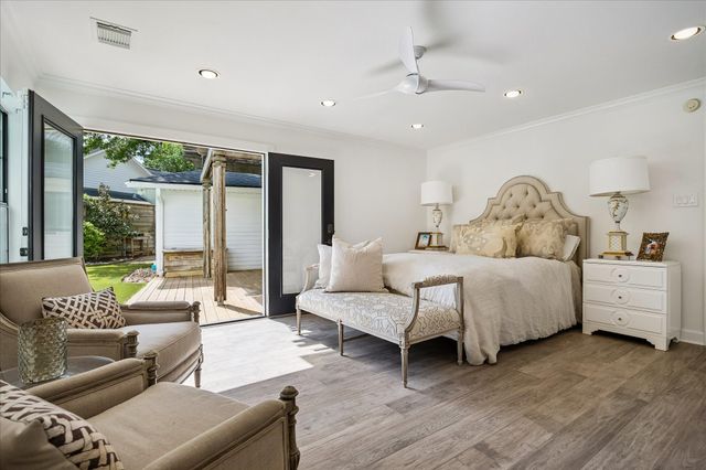 7910 Del Monte Drive, Houston, TX 77063