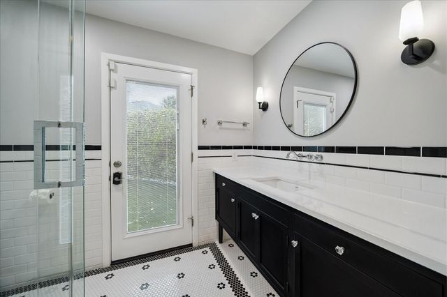 7910 Del Monte Drive, Houston, TX 77063