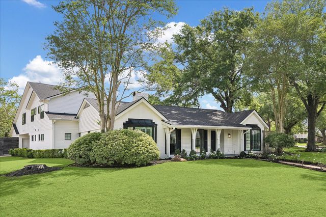 7910 Del Monte Drive, Houston, TX 77063