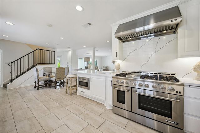 7910 Del Monte Drive, Houston, TX 77063